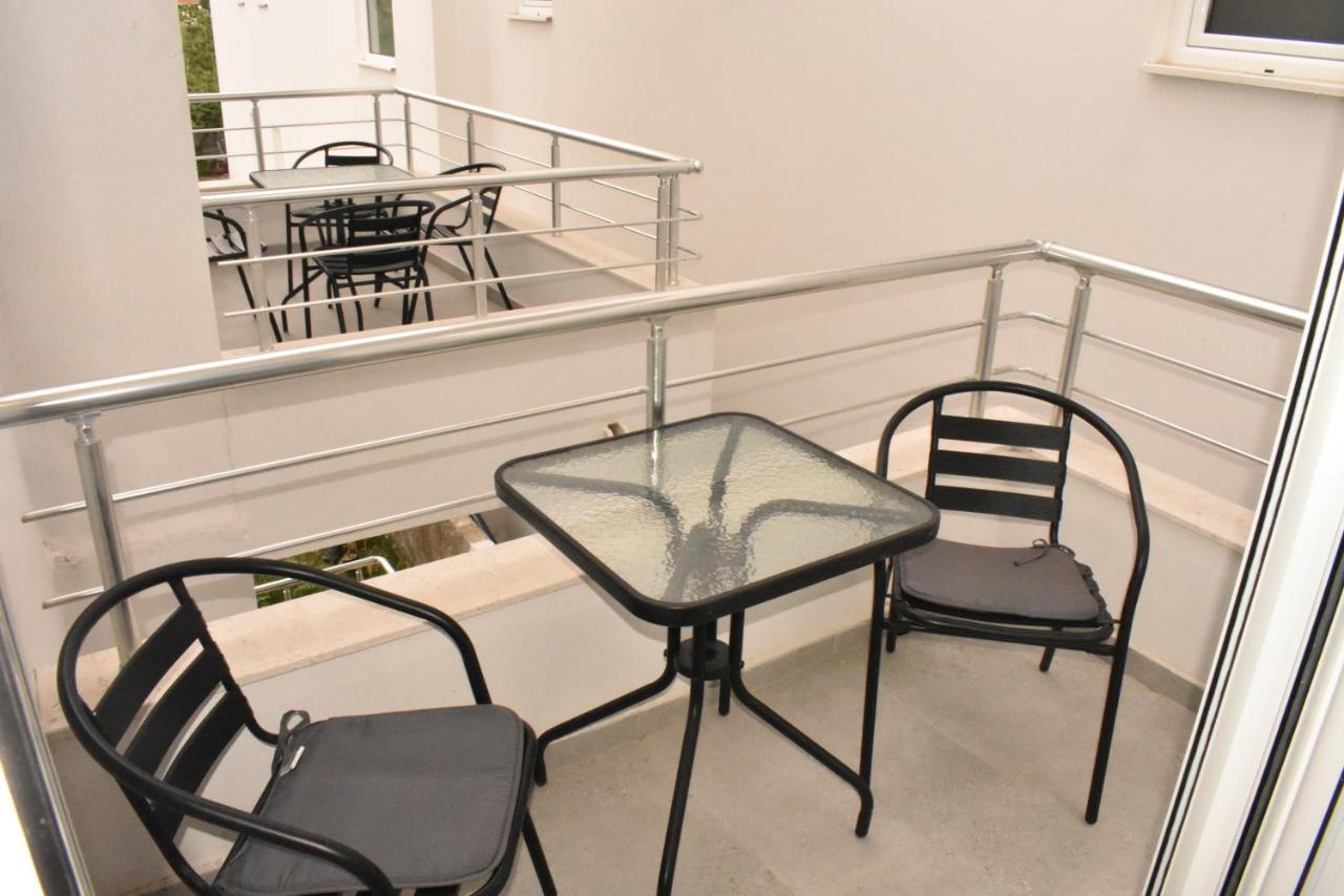 Apartments Amar Улцинь Экстерьер фото